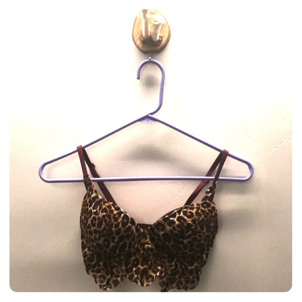 Brand new Victoria secret bra size xs
